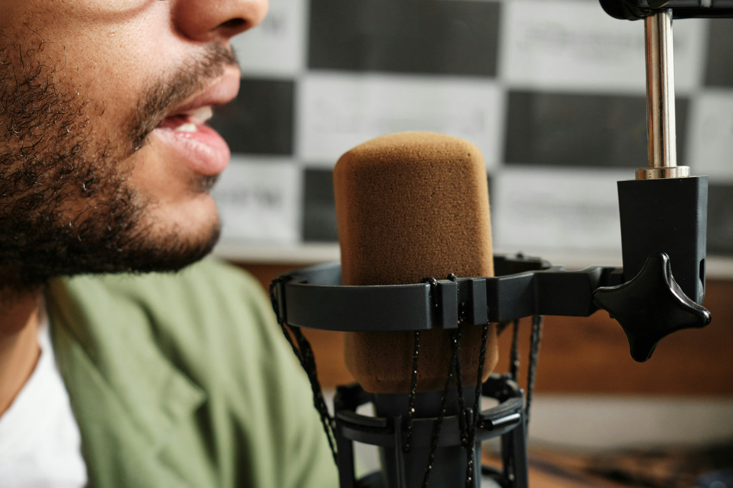 Comprehensive Voiceover Course | 3 Online + 2 In-Studio Sessions + Demo